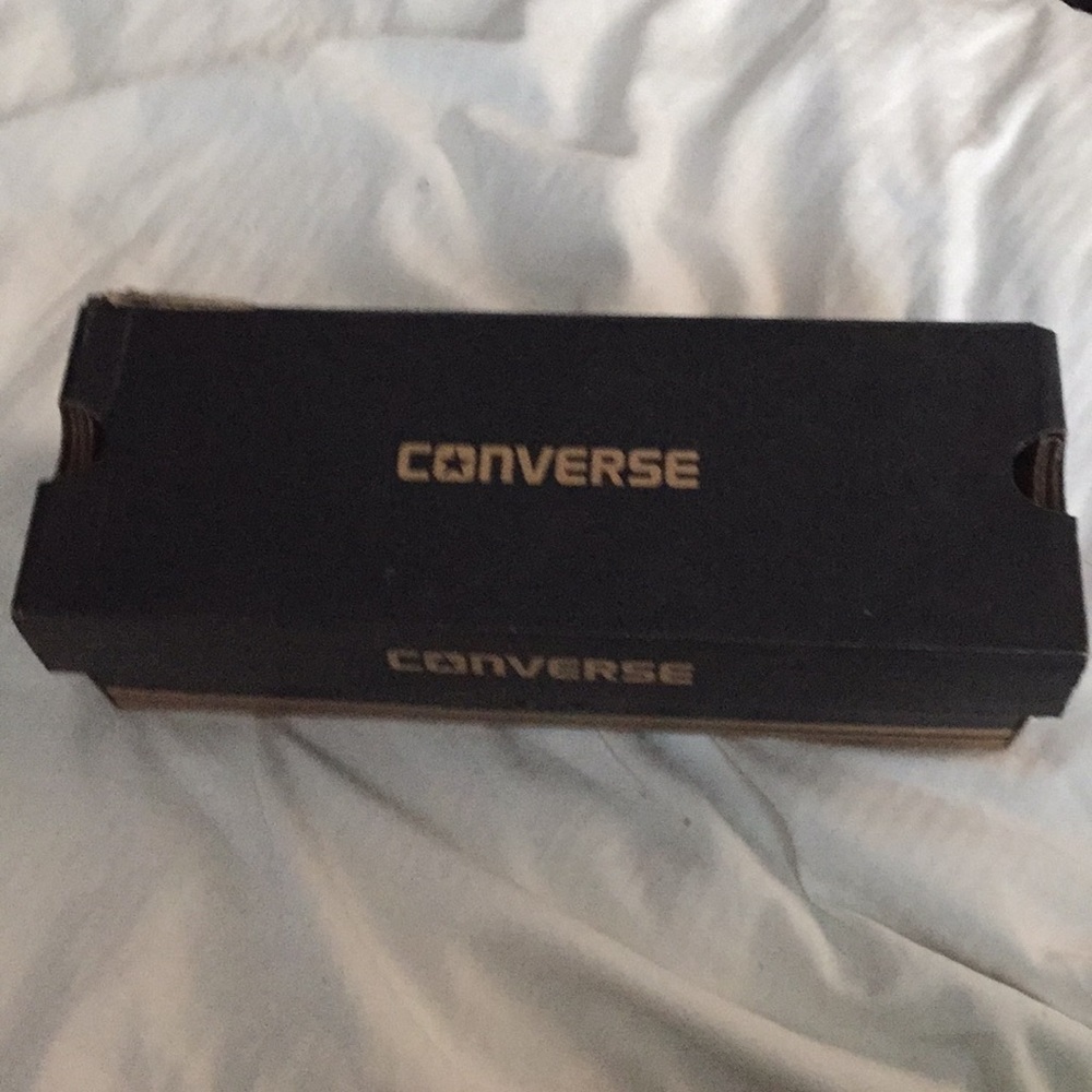 Converse in women’s suze 6